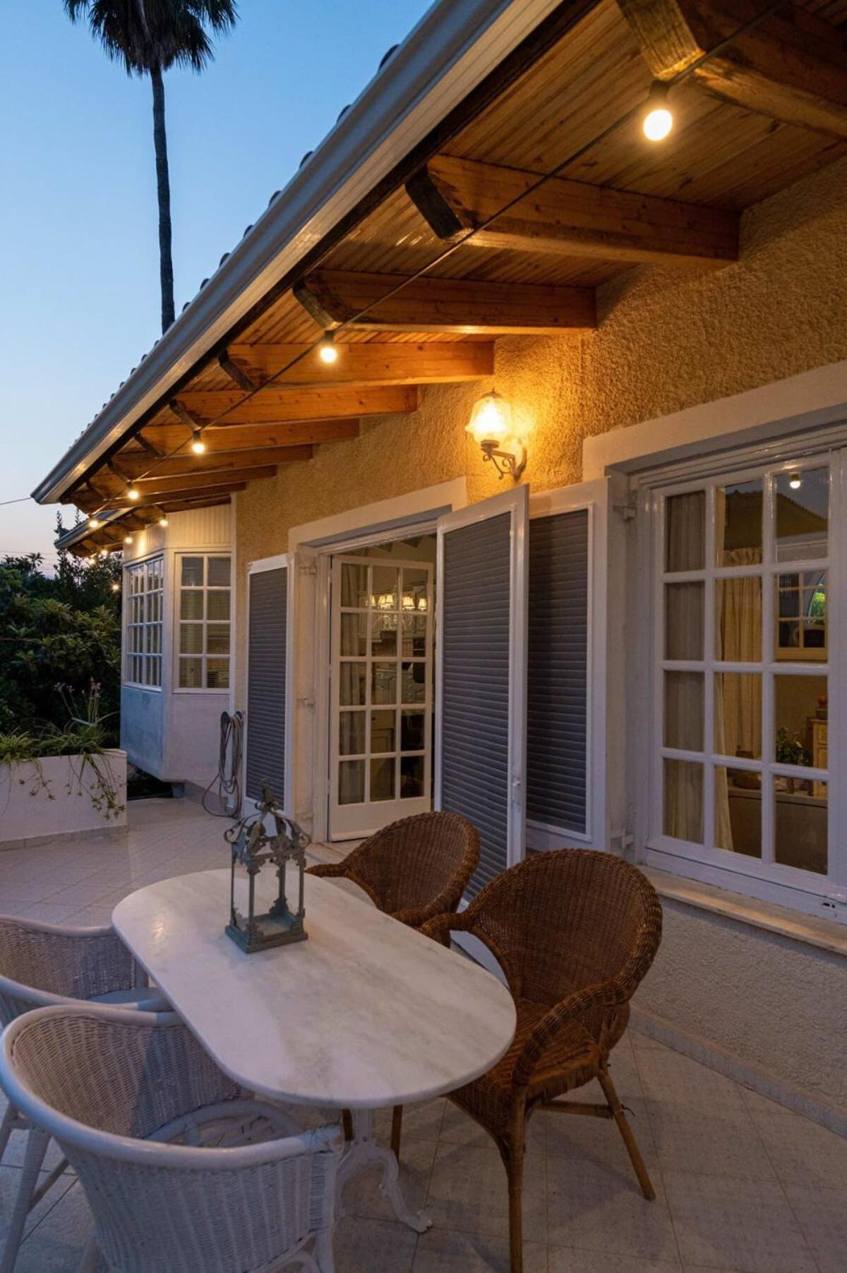 Serene Seaside Bliss - Lush & Secluded Garden Oasis Kalamata Extérieur photo